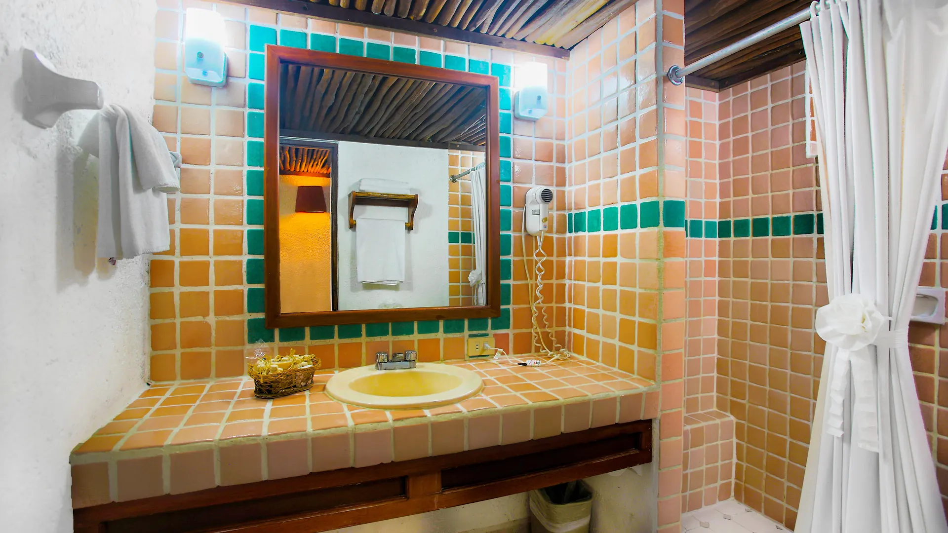 Casa Del Mar Cozumel Hotel & Dive Resort