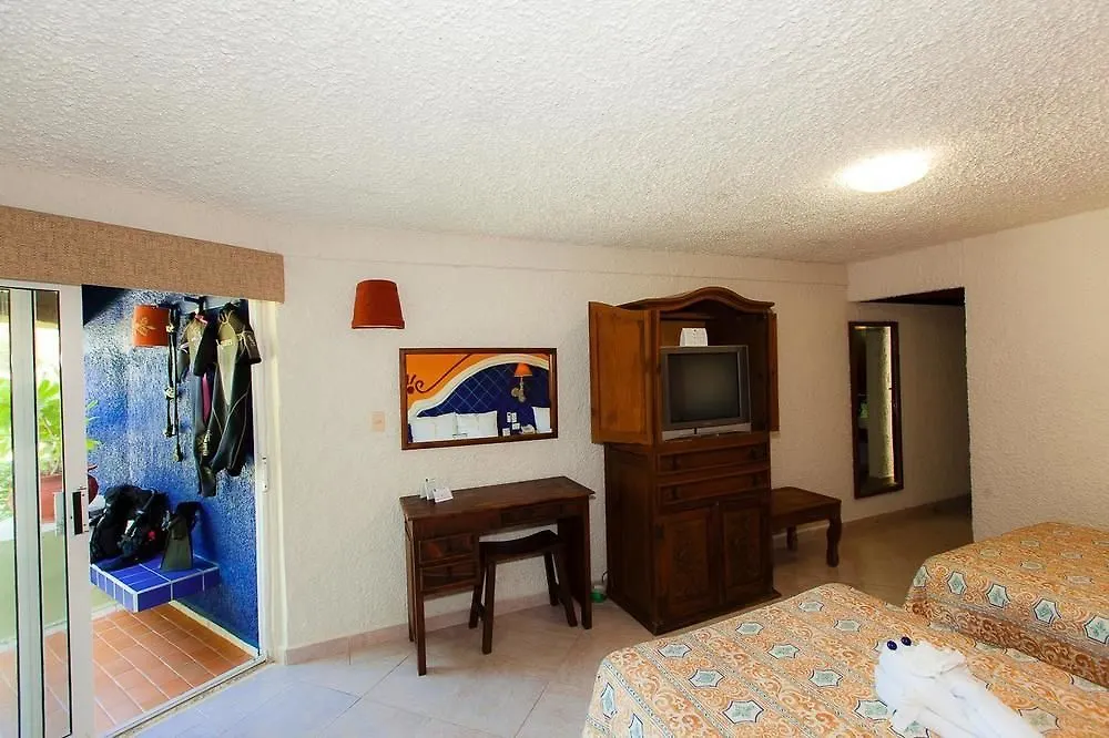 Casa Del Mar Cozumel Hotel & Dive Resort